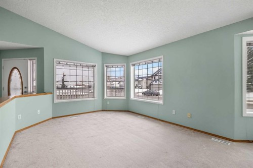 302 Arbour Ridge Park Nw, Calgary, AB - Indoor Photo Showing Other Room