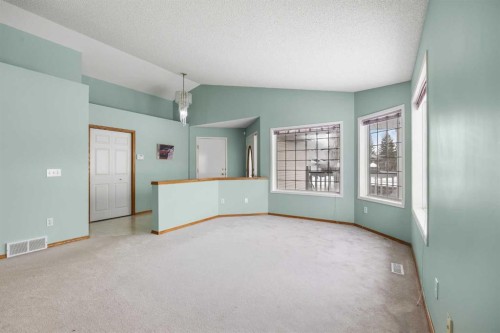 302 Arbour Ridge Park Nw, Calgary, AB - Indoor Photo Showing Other Room