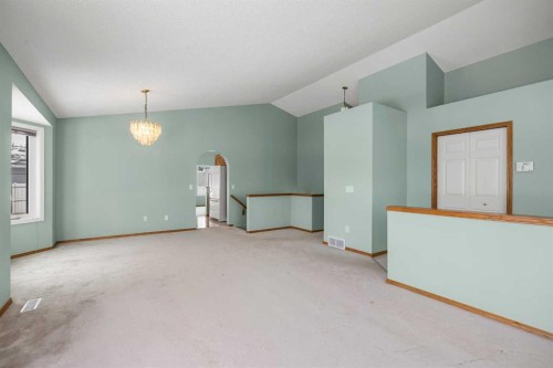 302 Arbour Ridge Park Nw, Calgary, AB - Indoor Photo Showing Other Room