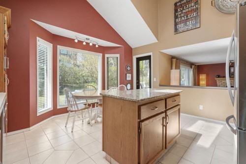 212 Sirocco Place Sw, Calgary, AB - Indoor