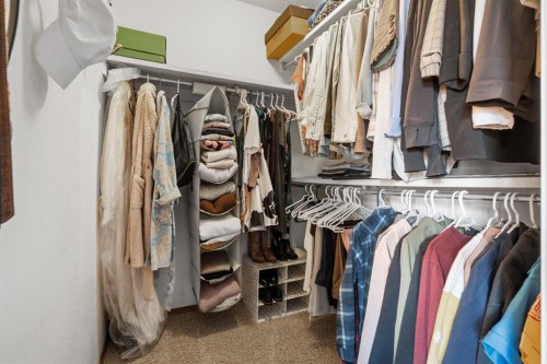 212 Sirocco Place Sw, Calgary, AB - Indoor With Storage