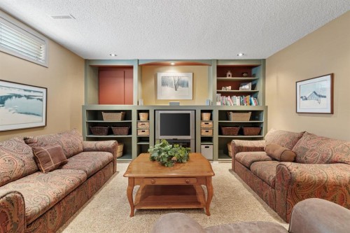 212 Sirocco Place Sw, Calgary, AB - Indoor Photo Showing Living Room