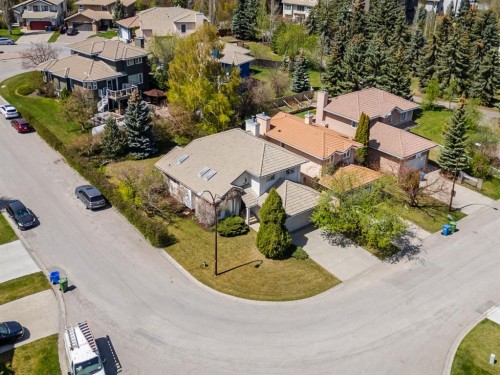 212 Sirocco Place Sw, Calgary, AB - Outdoor