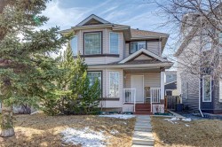 37 Somervale Close SW Calgary, AB T2Y 3L4