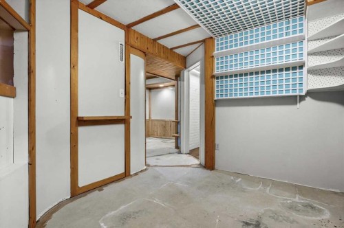 96 Jensen Crescent Ne, Airdrie, AB - Indoor Photo Showing Other Room