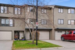 6-23 Glamis Drive SWCalgary, AB T3E 6S3