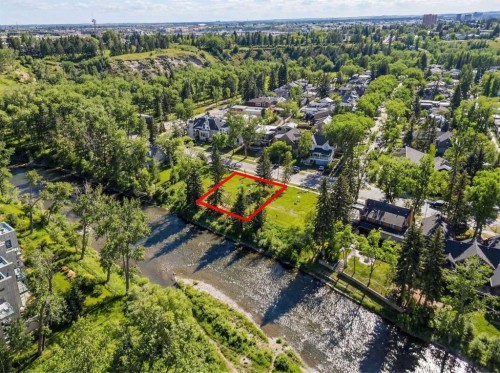 220 Roxboro Road Sw, Calgary, AB 