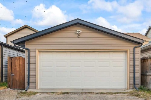 1303 New Brighton Park Se, Calgary, AB - Outdoor With Exterior