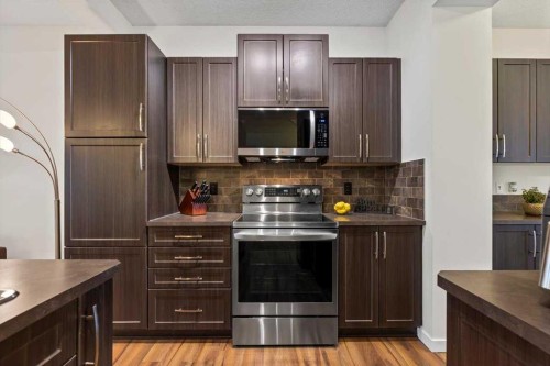 1303 New Brighton Park Se, Calgary, AB - Indoor Photo Showing Kitchen