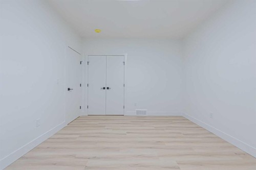 137 Saddlecrest Circle Ne, Calgary, AB - Indoor Photo Showing Other Room