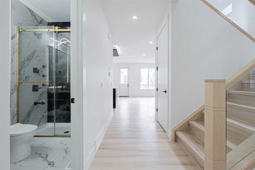 137 Saddlecrest Circle Ne, Calgary, AB - Indoor Photo Showing Other Room