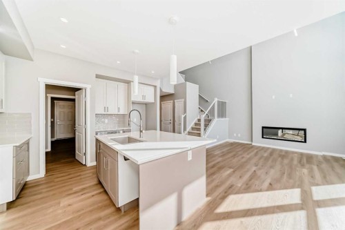 1093 Sawgrass Link Nw, Airdrie, AB - Indoor Photo Showing Kitchen