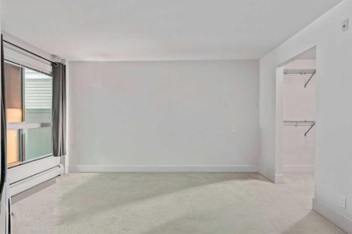 110-510 Edmonton Trail Ne, Calgary, AB - Indoor Photo Showing Other Room