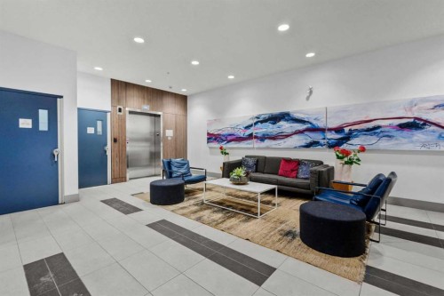 110-510 Edmonton Trail Ne, Calgary, AB - Indoor