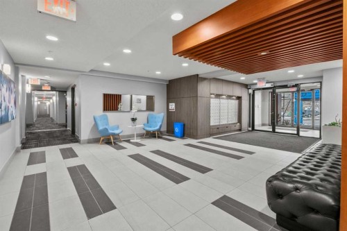 110-510 Edmonton Trail Ne, Calgary, AB - Indoor Photo Showing Other Room