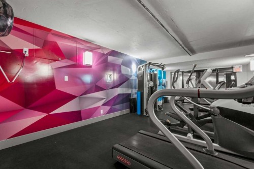 110-510 Edmonton Trail Ne, Calgary, AB - Indoor