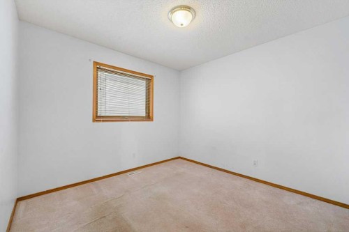 9119 Scurfield Drive Nw, Calgary, AB - Indoor Photo Showing Other Room