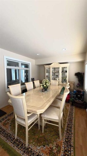 264049 Range Rd 41 Range, Cochrane, AB - Indoor Photo Showing Dining Room