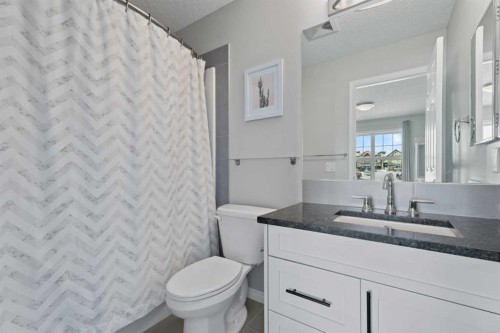 11 Mount Rae Heights, Okotoks, AB - Indoor Photo Showing Bathroom