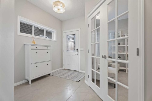 11 Mount Rae Heights, Okotoks, AB - Indoor Photo Showing Other Room