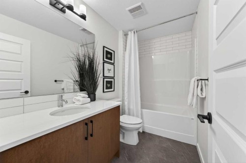 473 Lewiston Landing Ne, Calgary, AB - Indoor Photo Showing Bathroom