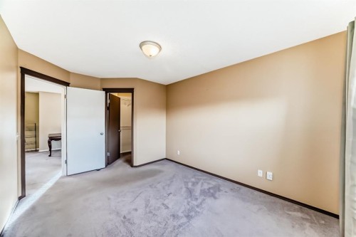 240 Prestwick Way Se, Calgary, AB - Indoor Photo Showing Other Room