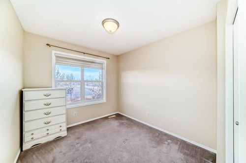 240 Prestwick Way Se, Calgary, AB - Indoor Photo Showing Other Room