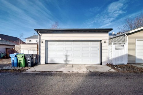 240 Prestwick Way Se, Calgary, AB - Outdoor With Exterior