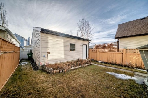 240 Prestwick Way Se, Calgary, AB - Outdoor With Exterior