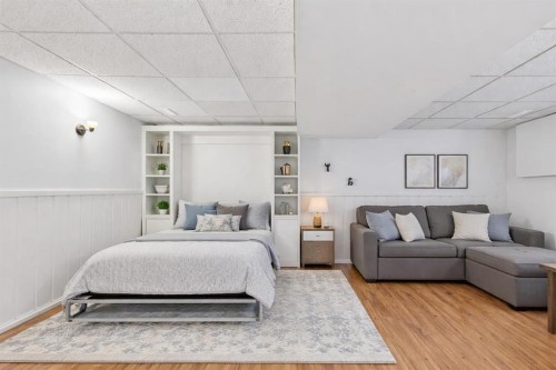 128-6100 4 Avenue Ne, Calgary, AB - Indoor Photo Showing Bedroom