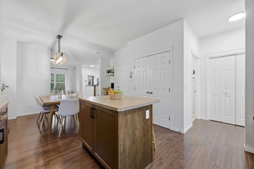 35 Covecreek Place Ne, Calgary, AB 