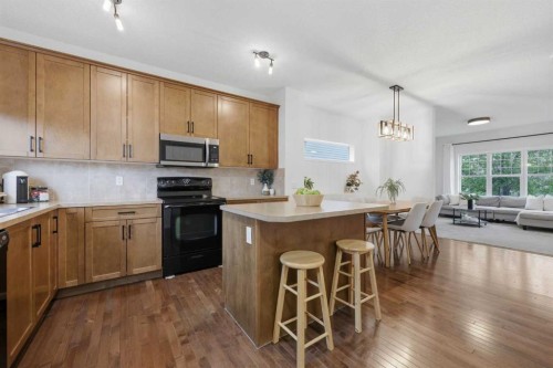 35 Covecreek Place Ne, Calgary, AB 