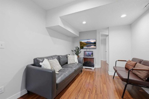 35 Covecreek Place Ne, Calgary, AB 