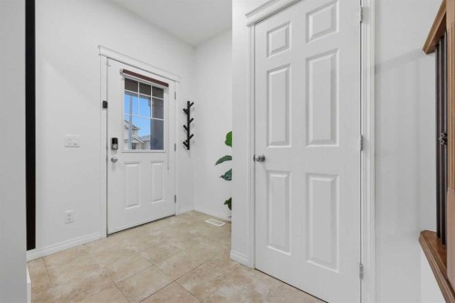 35 Covecreek Place Ne, Calgary, AB 