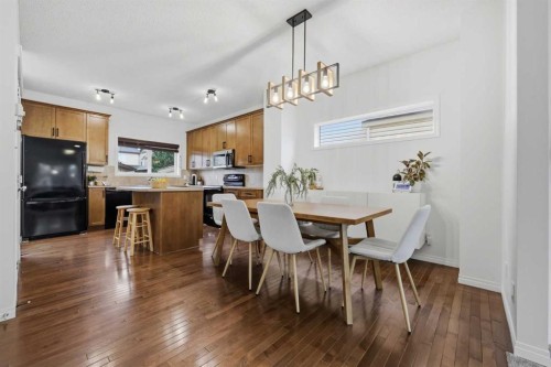 35 Covecreek Place Ne, Calgary, AB 