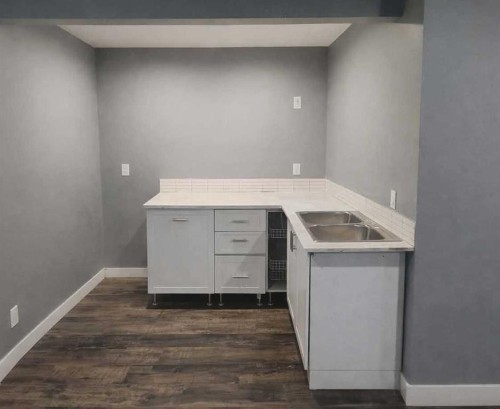1580 New Brighton Drive Se, Calgary, AB - Indoor Photo Showing Other Room