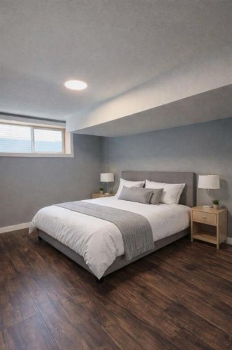 1580 New Brighton Drive Se, Calgary, AB - Indoor Photo Showing Bedroom