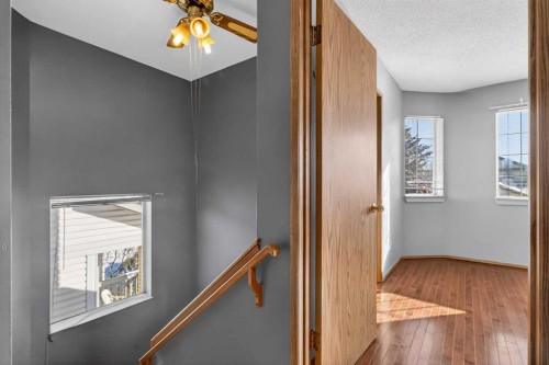 257 Fresno Place Ne, Calgary, AB - Indoor Photo Showing Other Room