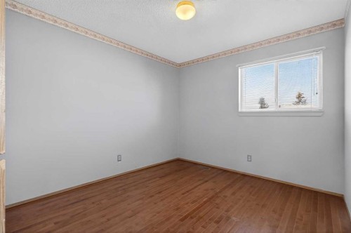257 Fresno Place Ne, Calgary, AB - Indoor Photo Showing Other Room