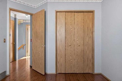 257 Fresno Place Ne, Calgary, AB - Indoor Photo Showing Other Room