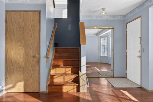 257 Fresno Place Ne, Calgary, AB - Indoor Photo Showing Other Room