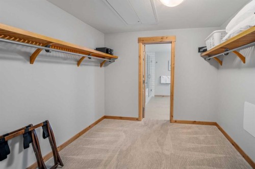 103-905 Spring Creek Drive, Canmore, AB - Indoor With Storage