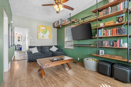 224 20 Avenue, Calgary, AB - Indoor