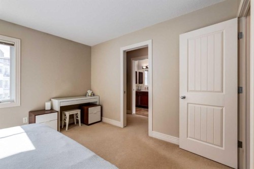 37 Royal Oak Plaza Nw, Calgary, AB - Indoor Photo Showing Bedroom