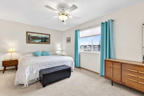 131 Citadel Mesa Close Nw, Calgary, AB - Indoor Photo Showing Bedroom