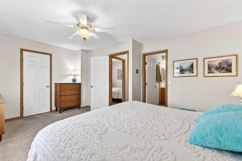 131 Citadel Mesa Close Nw, Calgary, AB - Indoor Photo Showing Bedroom