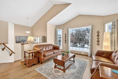 131 Citadel Mesa Close Nw, Calgary, AB - Indoor Photo Showing Living Room