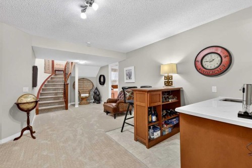 51 Cranleigh Gardens Se, Calgary, AB - Indoor