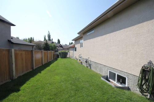 51 Cranleigh Gardens Se, Calgary, AB - Outdoor With Exterior