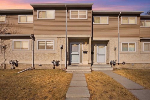 43-5520 1 Avenue SE Calgary, AB T2A 5Z7